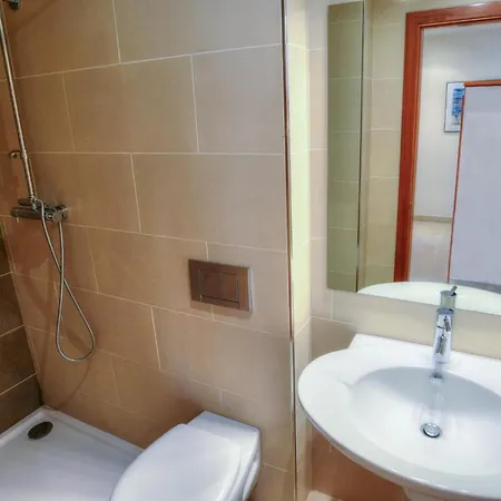 Apartamento San Antonio De Calonge, 3 Dormitorios, 6 Personas - Es-329-2 帕拉莫斯